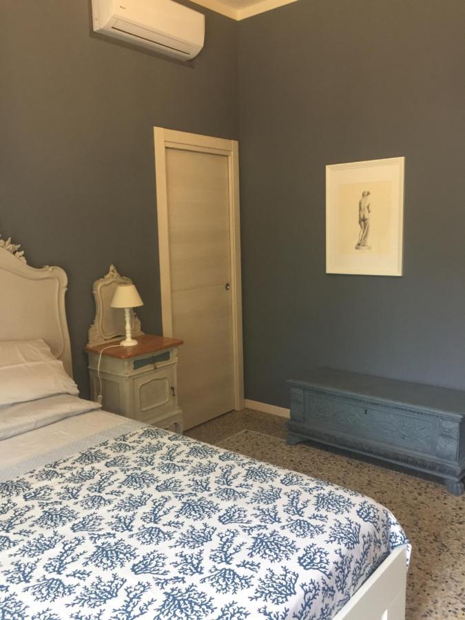 B&B La Villa Mediterranea Passirano Kültér fotó