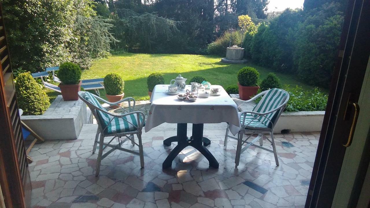 B&B La Villa Mediterranea Passirano Kültér fotó